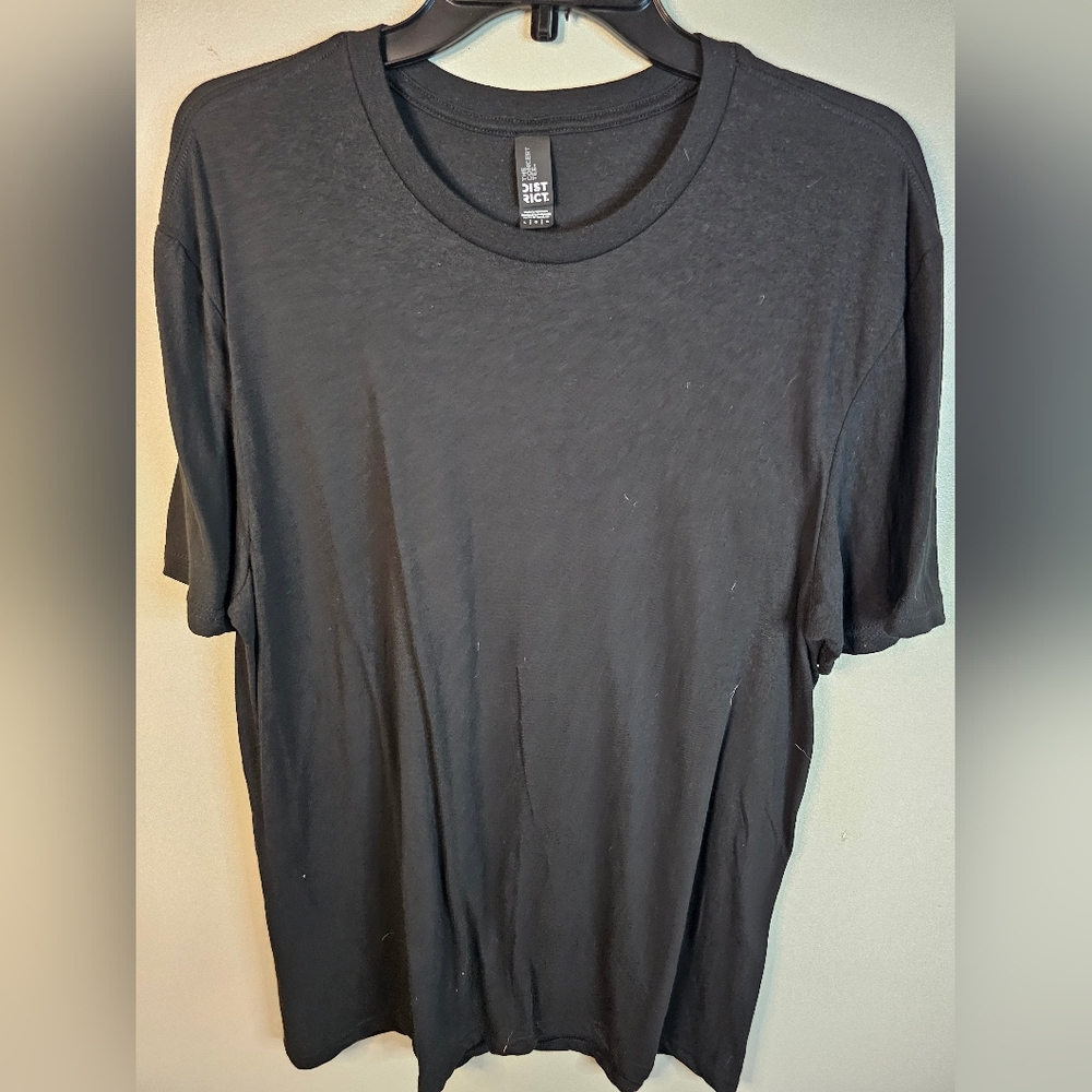 Heart concert T shirt never washed or worn  large‎